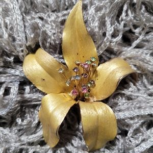 Vintage Iris Lilly Brooche